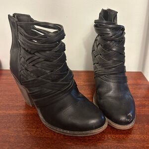 Whisper booties. Size 5.5